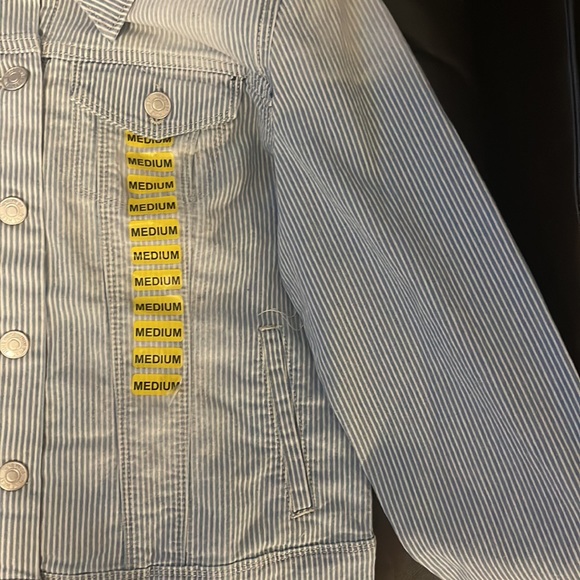 NWT blue and white striped jean jacket - Picture 4 of 6